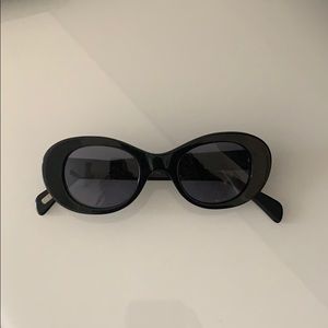SEE Eyewear 9284 Retro Oval Sunglasses